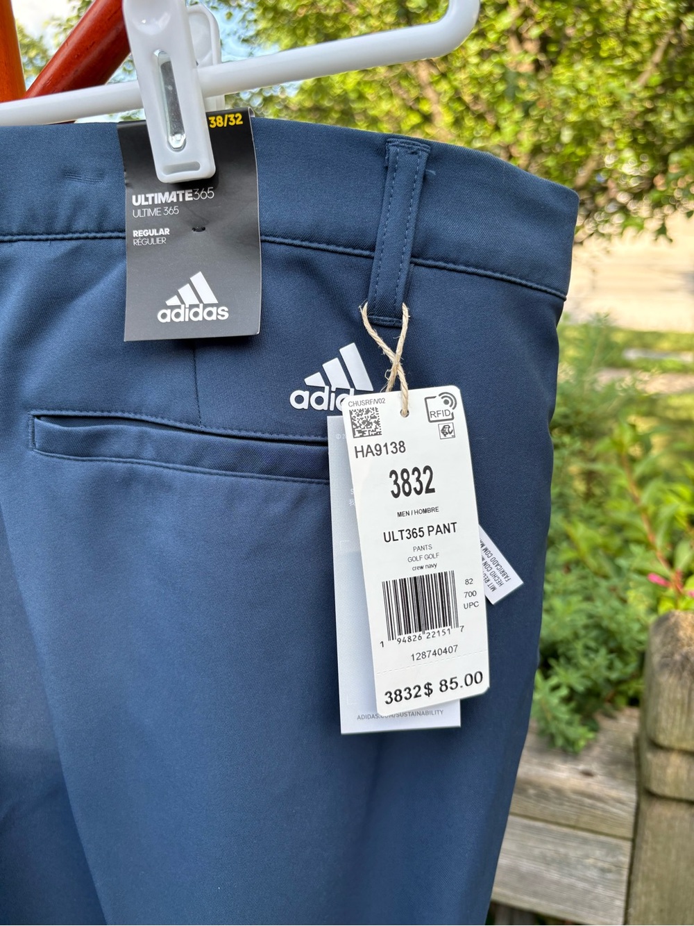 NWT adidas Men's Navy ULT365 regular fit Golf Pants. 38x32